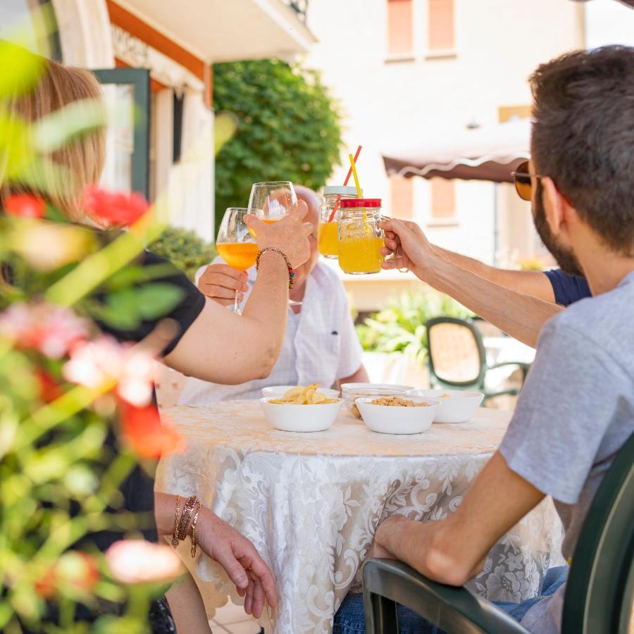 Hotel Siviglia Fiuggi Luaran gambar